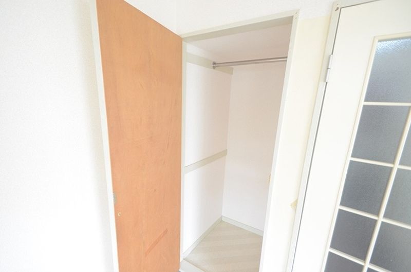 レオパレスリヴェール杉原 収納