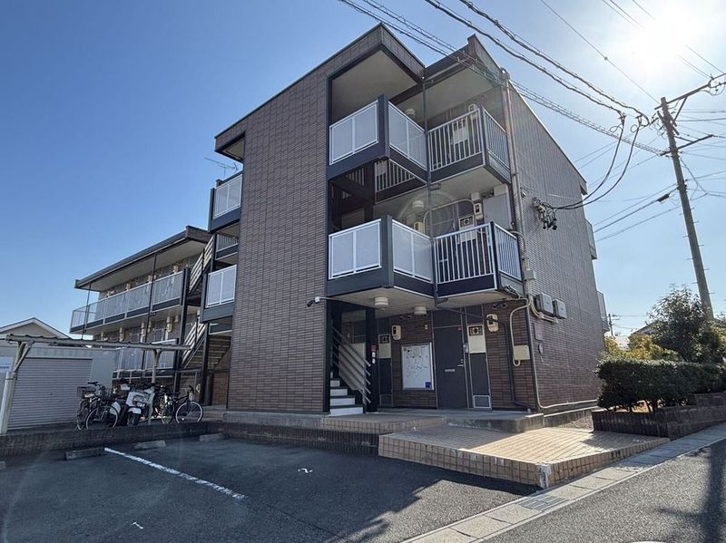 レオパレスさくら坂 外観