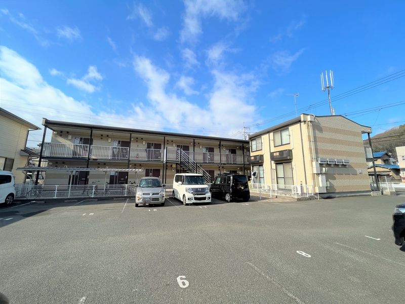 レオパレスみやこ 外観