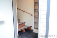 レオパレスＫ　ＨＡＵＳ撫養 玄関