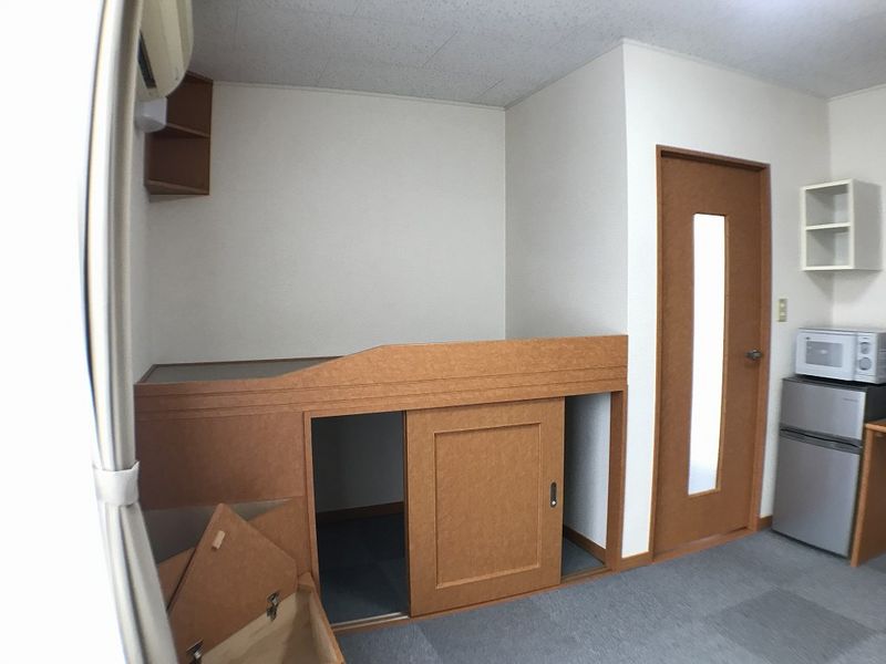 レオパレスＭｕｎｄａｋａ 寝室