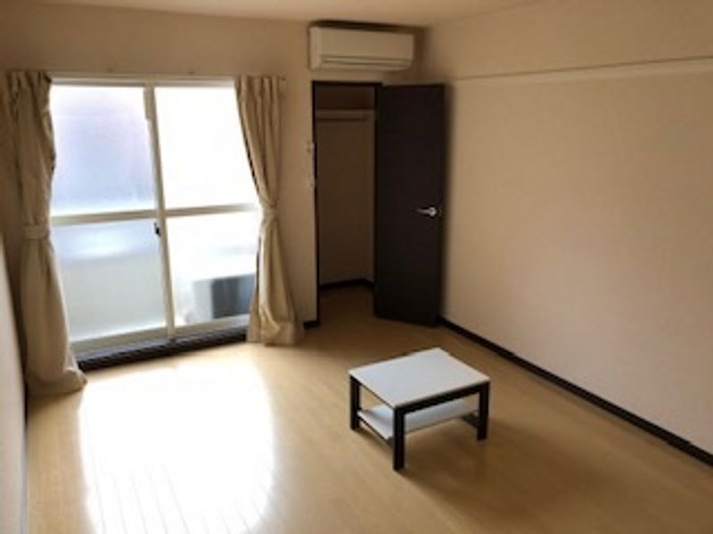 レオネクスト西河原Ⅱ 居間