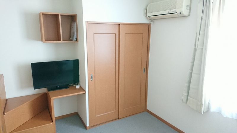 レオパレス一ツ浜 収納