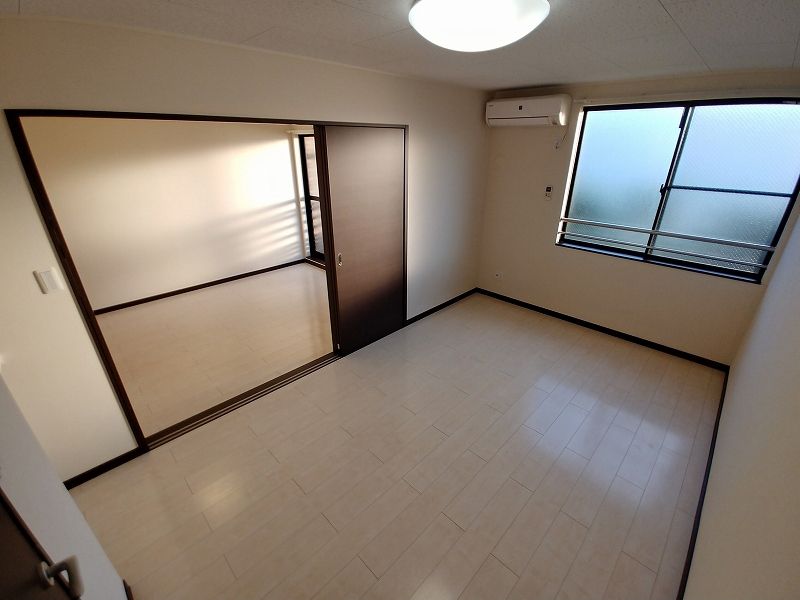 レオネクスト輝 居間