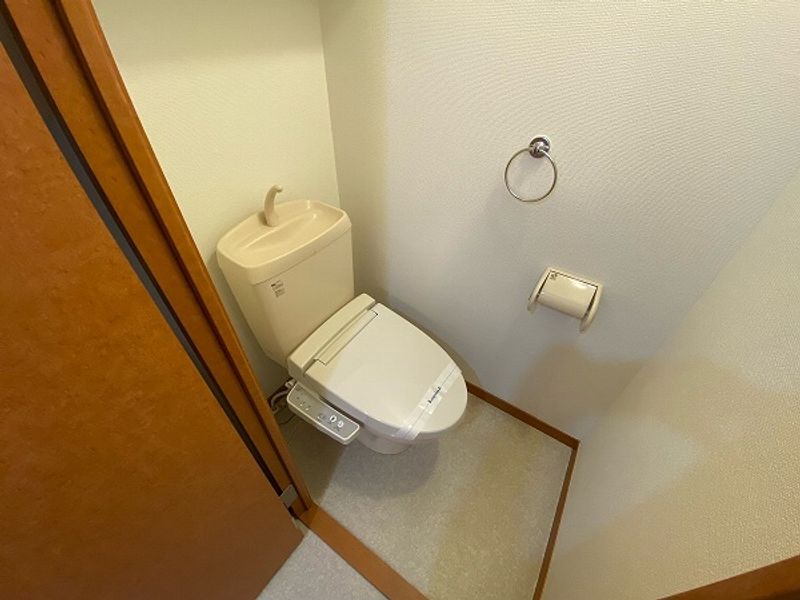 レオパレスシャトレー荒谷 トイレ