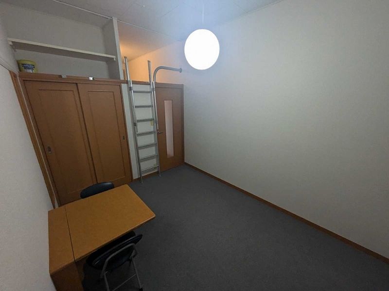 レオパレスＰｉｎｅ　Ｌｉｋｅ 居間