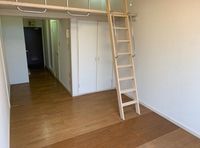 レオパレスこやなぎ 居間