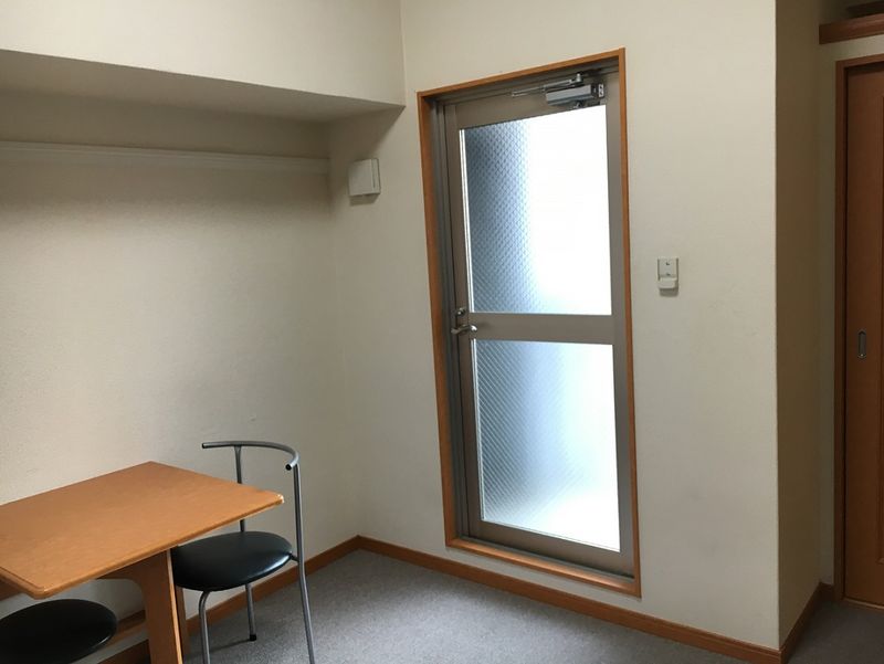 レオパレスアストラーレ茶屋町東 居間