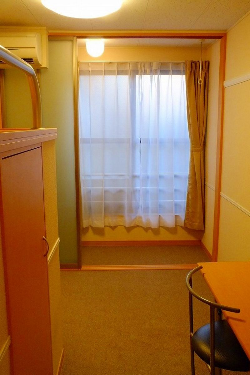 レオパレスアーバン貮番館 居間