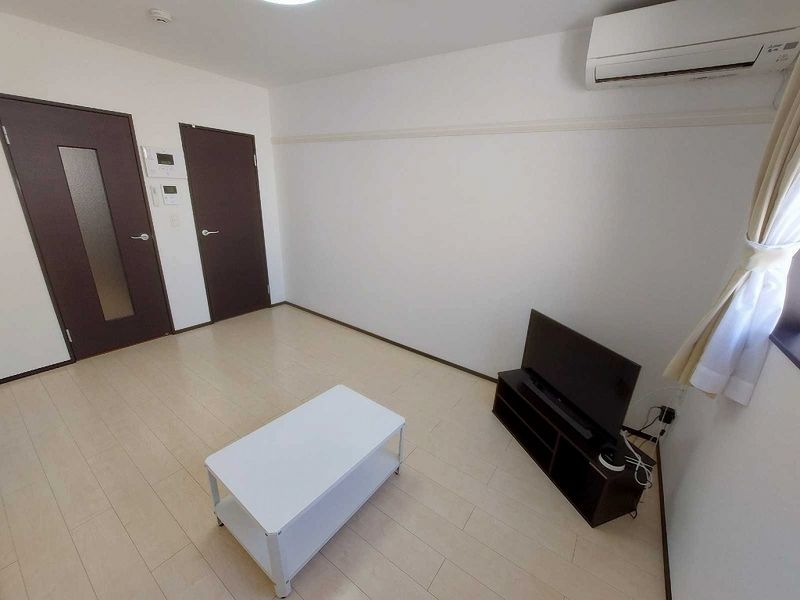 CLEINO MIKI Nishi Shinjuku Living room