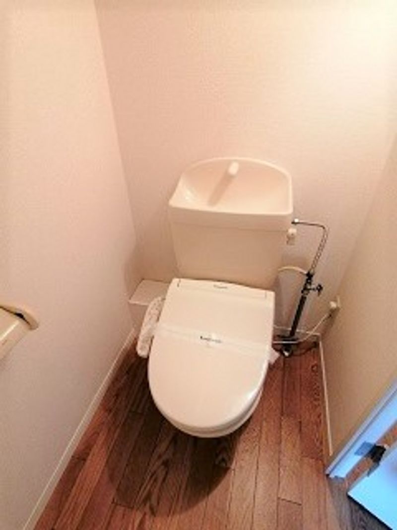 レオパレスあいのはら トイレ
