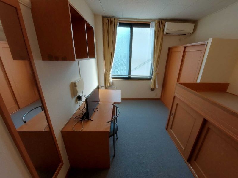 レオパレス松本 居間