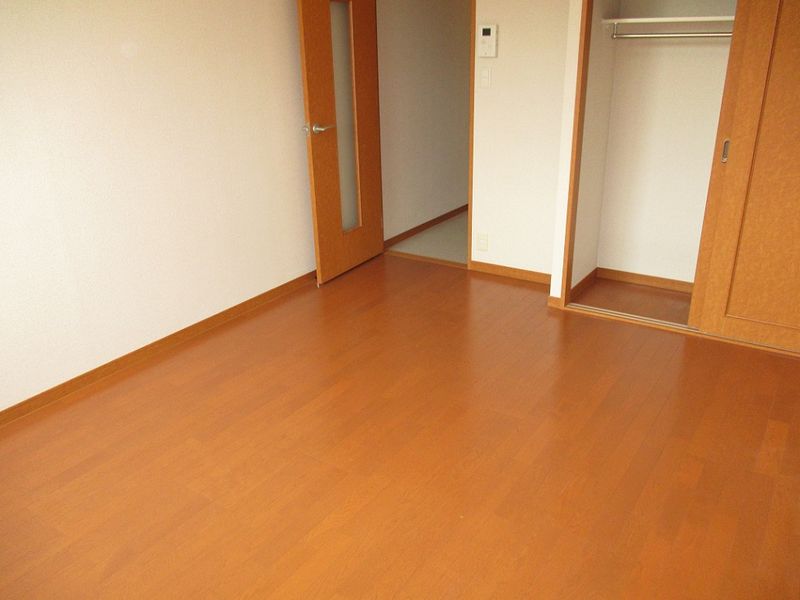 レオパレスフロリード 居間