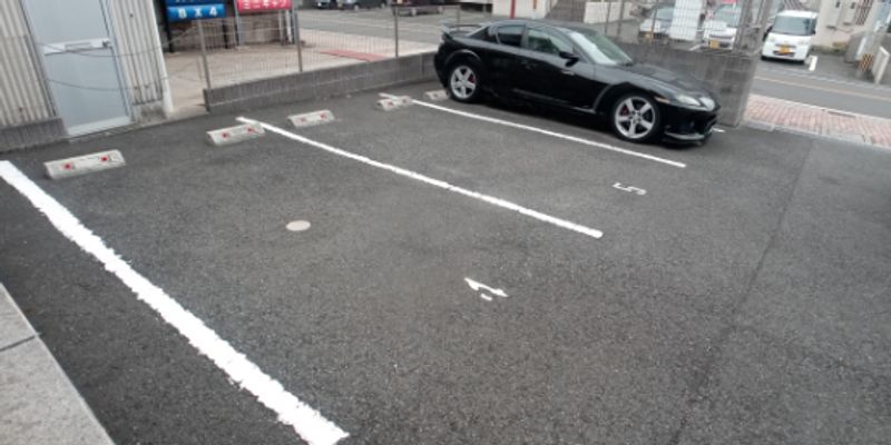 レオネクスト沖台 駐車場