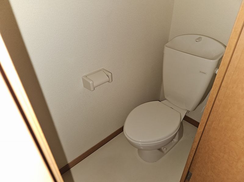 レオパレス南の風　Ⅱ トイレ