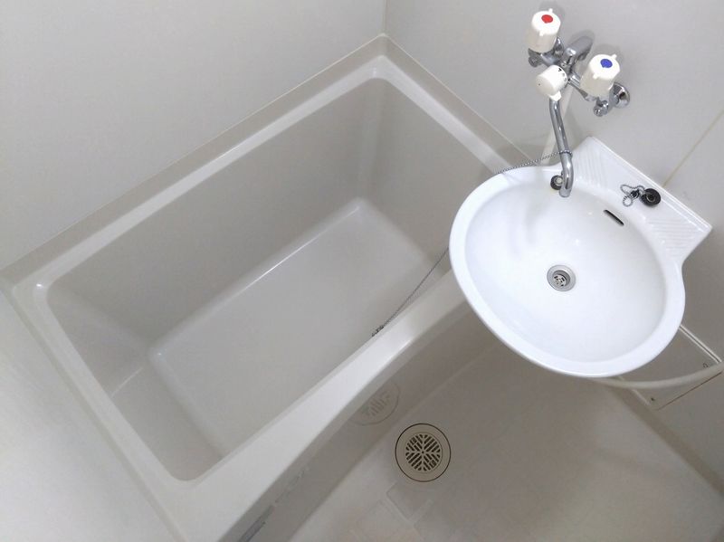 leopalace Chateau Hiro Bathroom