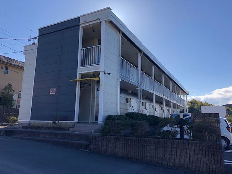 レオパレス中之谷Ⅱ エントランス