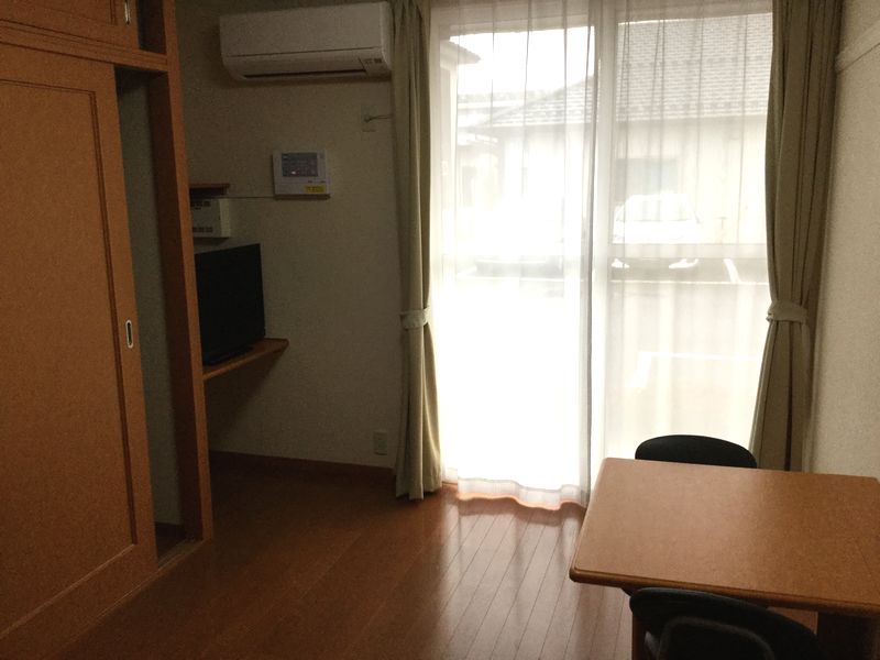 レオパレスしんどうⅢ 居間