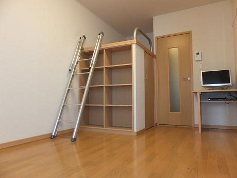 レオパレスシエル 居間