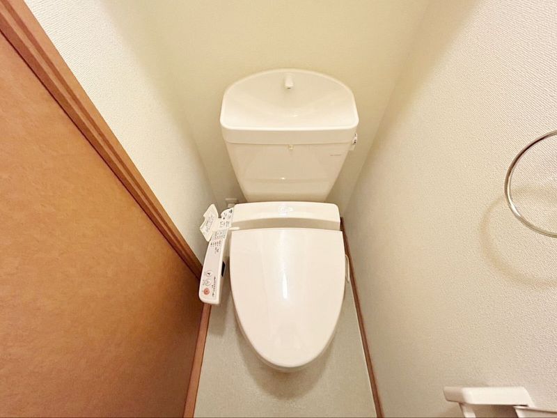 レオパレスプレジュール トイレ