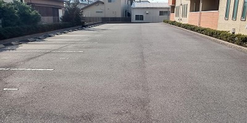 レオネクストクオーレ 駐車場