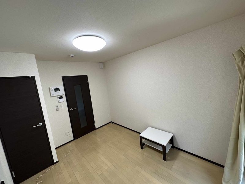 レオネクストベルポルト安針塚 居間