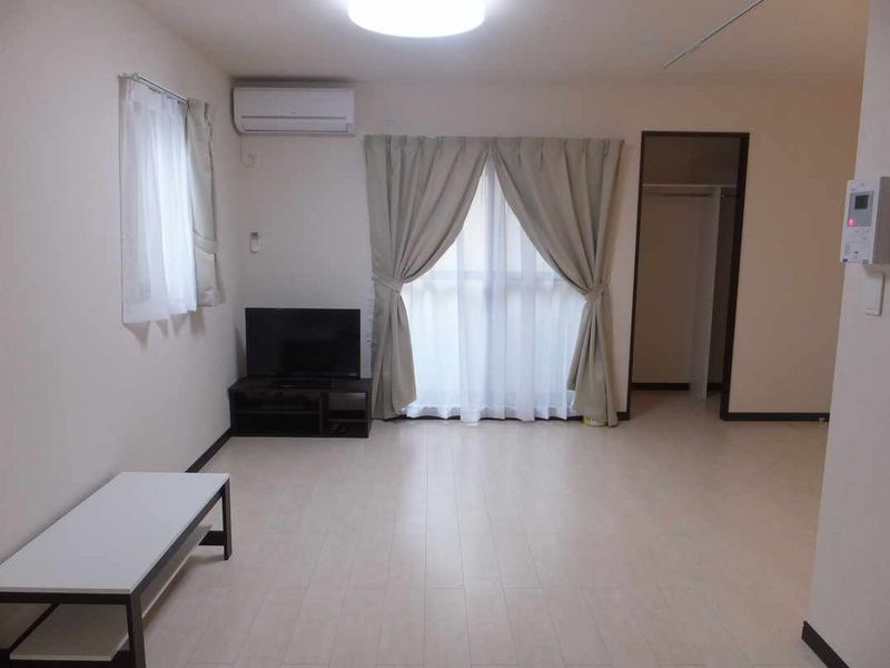 レオネクストｉ参番館 居間