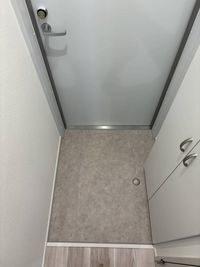 ArLk Graceful Entrance
