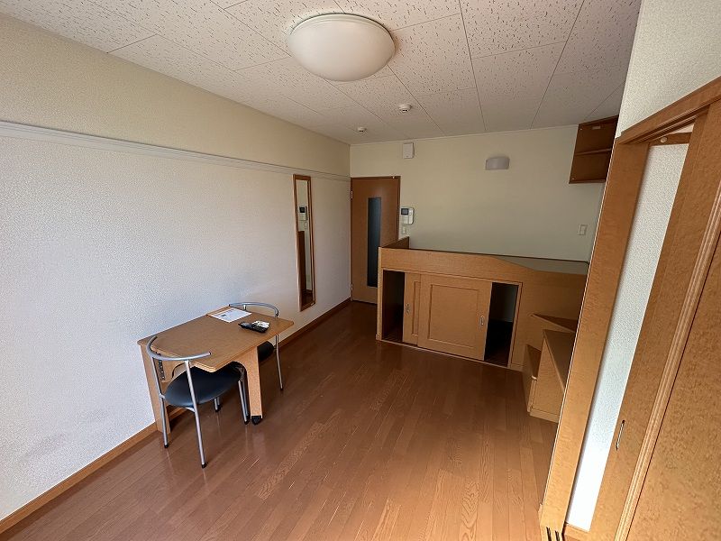 レオパレスサニーヒルズ 寝室