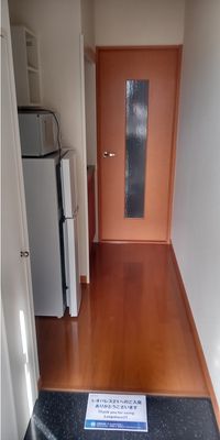レオパレス薫 玄関