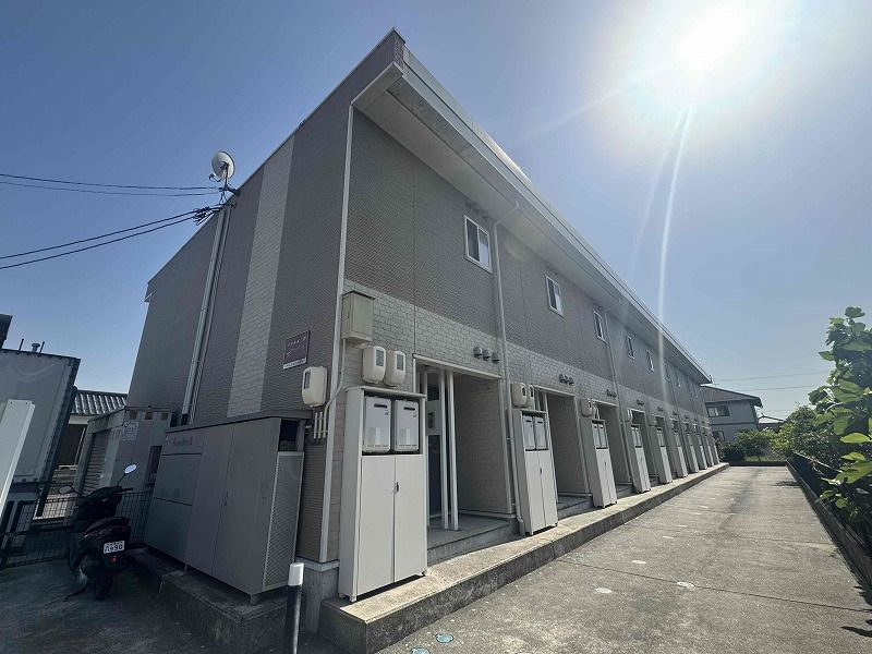 レオパレスヴァンキャトル 外観