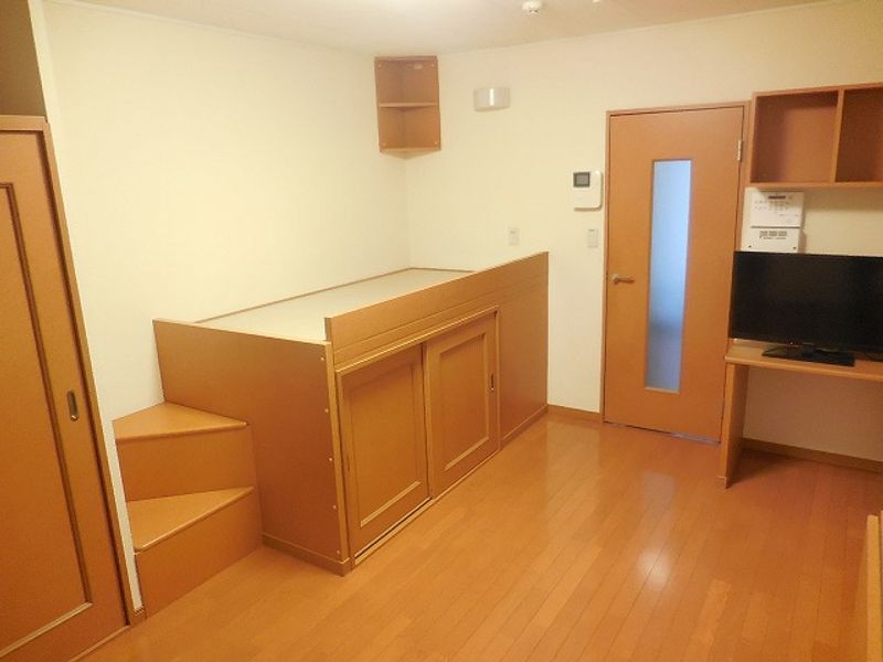 レオパレスボヌール 居間