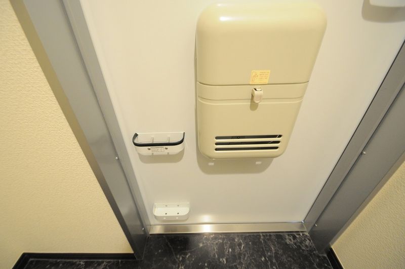 レオネクストニシキⅡ 玄関