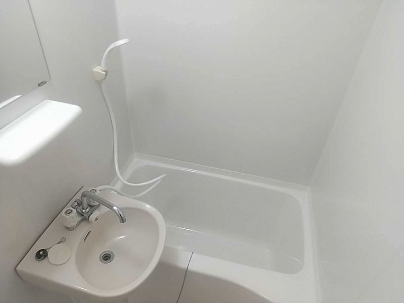 leopalace Carrefour Bathroom