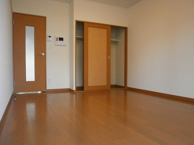 レオパレスむっく 居間