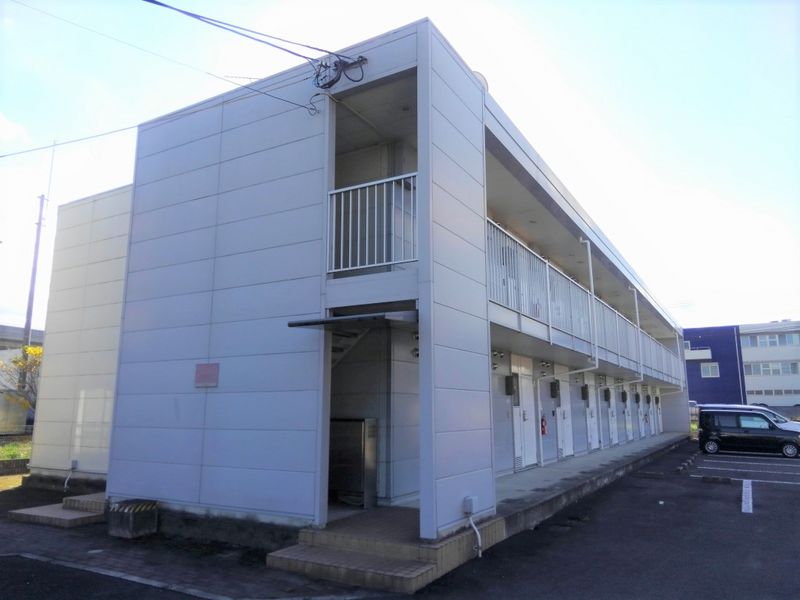 レオパレススカイ 外観