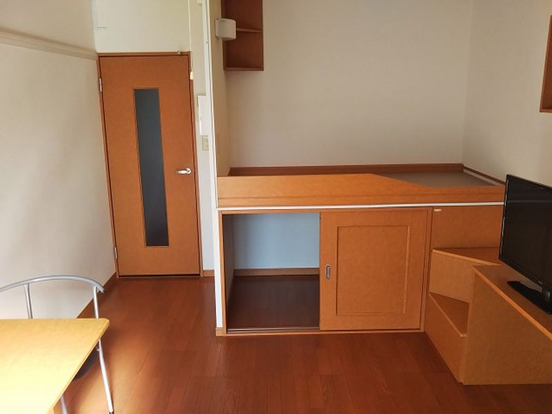 レオパレスエーデルハイム 居間