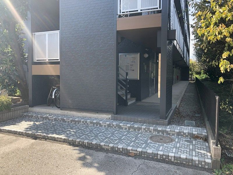 レオパレスパークハウス宮の内 エントランス