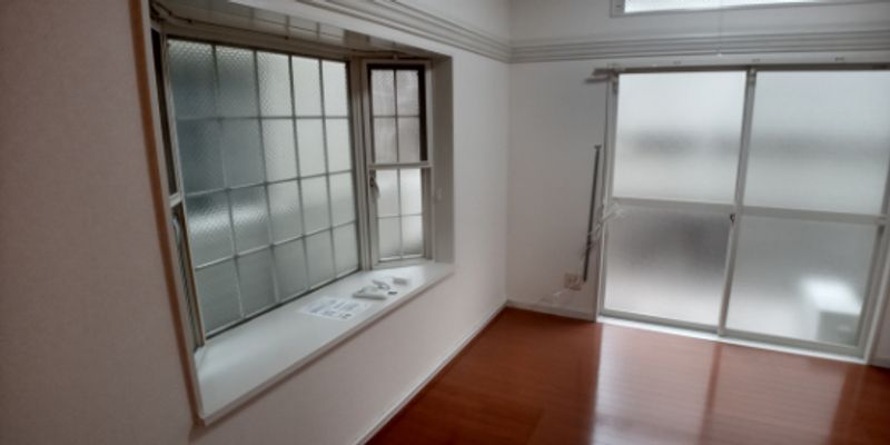 レオパレス本城東五番館 居間