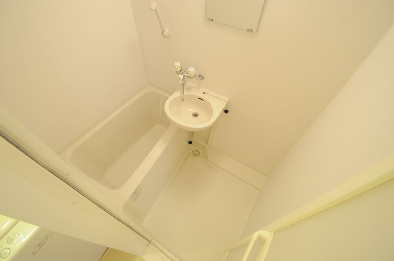 レオパレスサザンシティなは 風呂