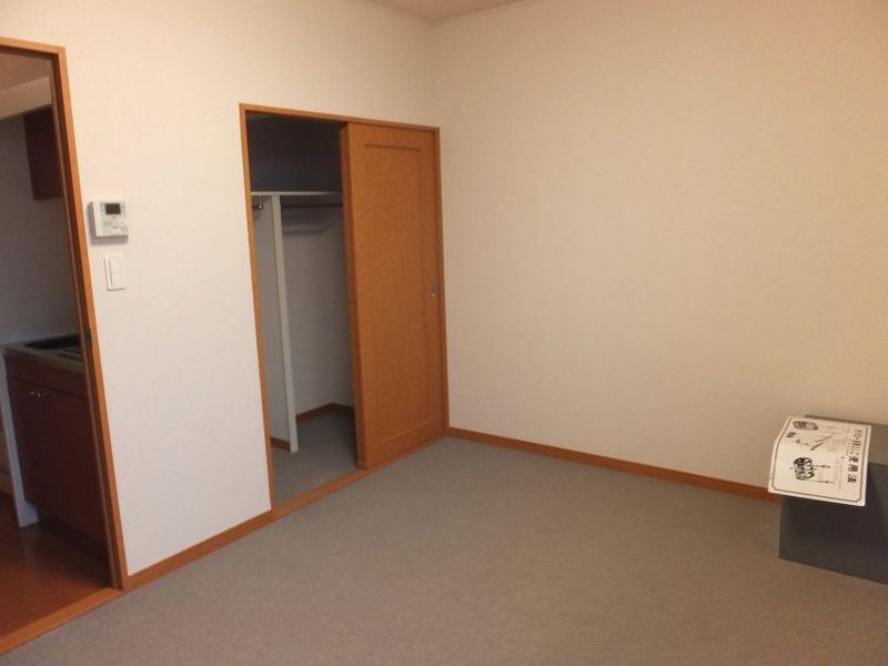 レオパレススター 居間