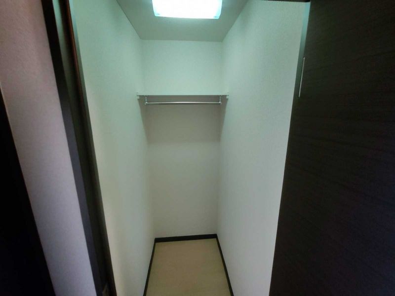 LEONEXT Fussa Kho lưu trữ