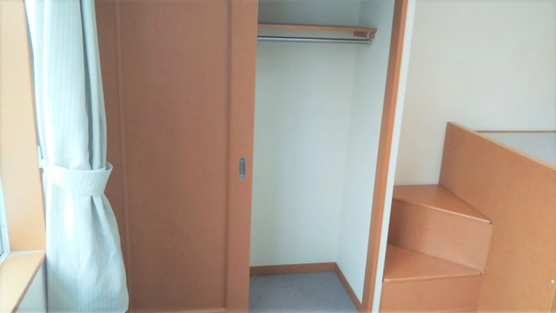 レオパレスまほろば 収納