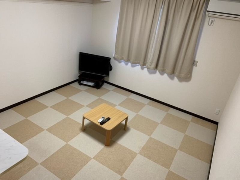 レオネクスト紫石 居間