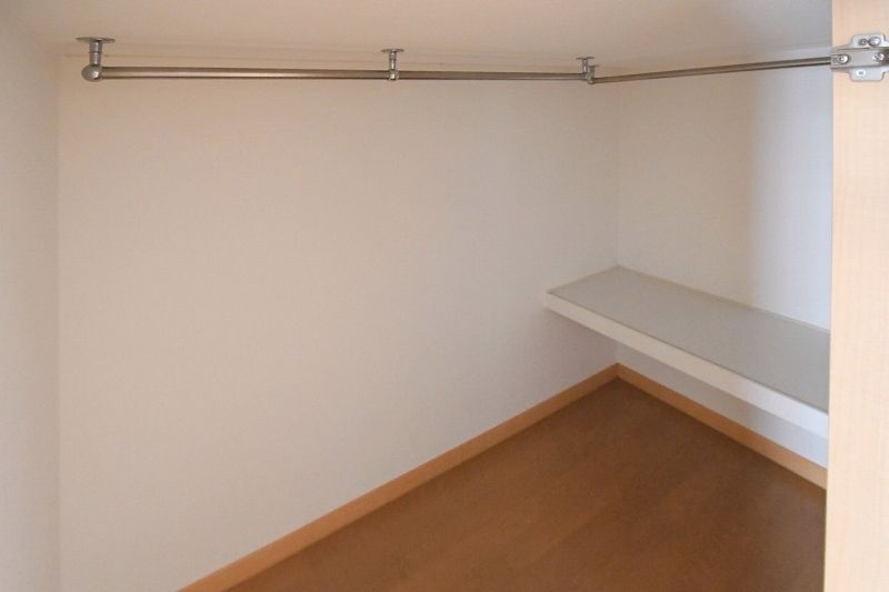 レオパレスさざんか 収納
