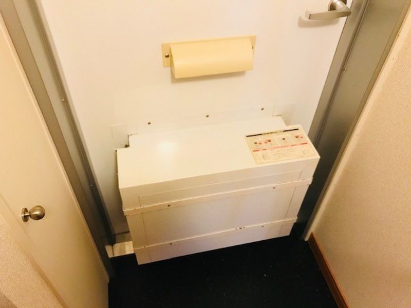 レオパレスピエスト 玄関