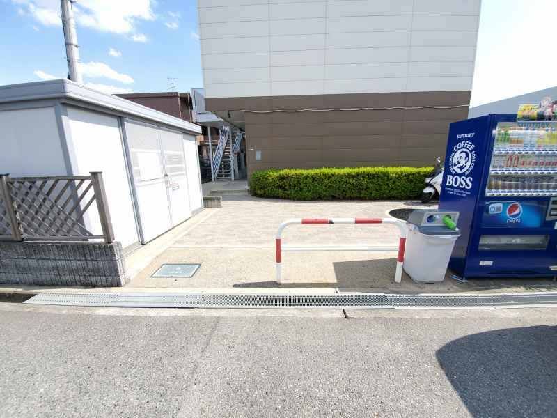 レオパレス原田 エントランス