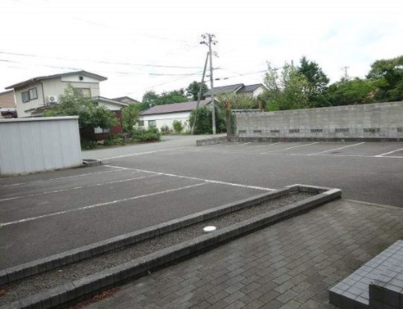 レオパレスＭＤＡⅡ 駐車場