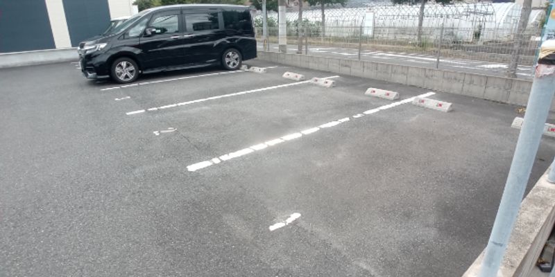 レオネクストオアシス　１９ 駐車場