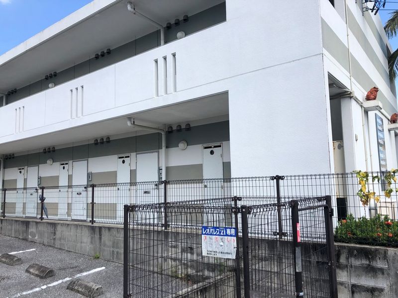 レオパレスパームサイド 外観